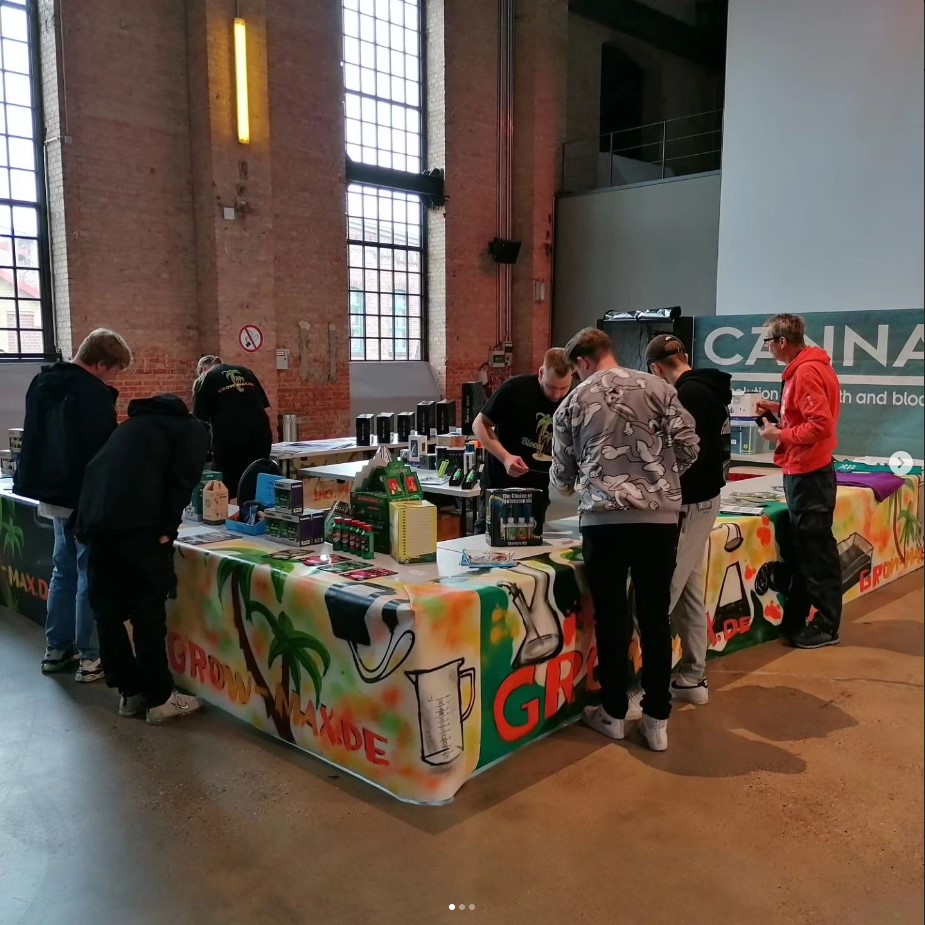 Bloomshop auf der ersten Cannabis-Messe in Niedersachsen